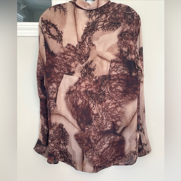 Worth Women’s 100% Silk Brown And Taupe Lace Patterned Button Down Blouse Size S - Picture 5 of 6